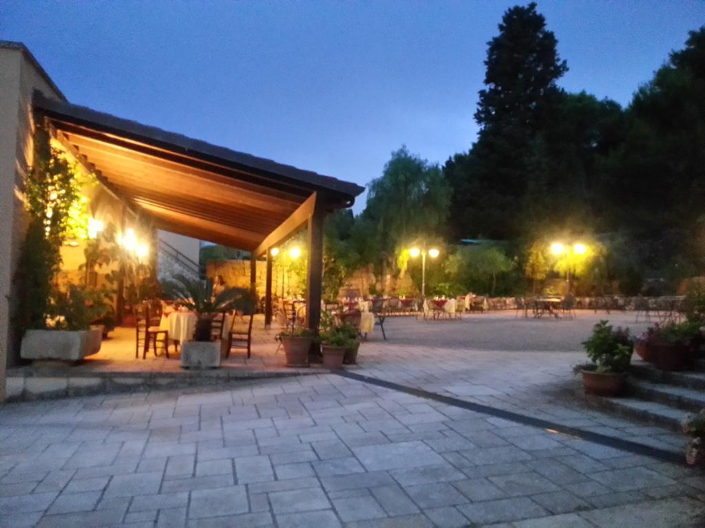 Casale Sombrino Guest House Supersano Exterior photo